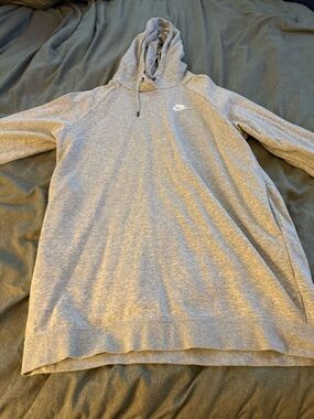 Nike Light Gray Hooded Sweatshirt with White Swoosh Tag